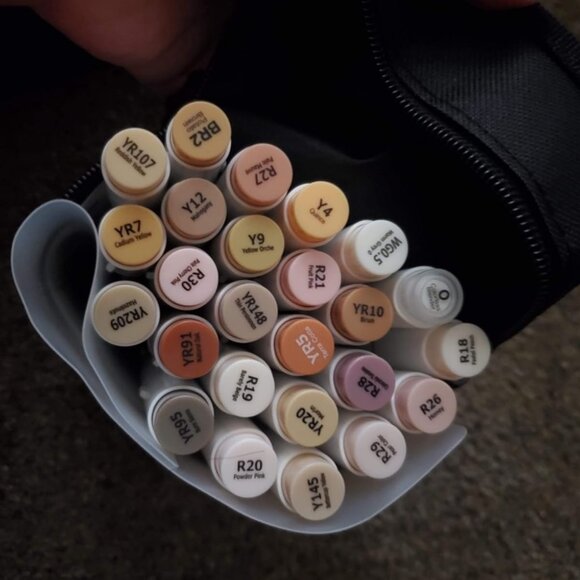 Ohuhu alcohol marker canvas storage case zips w/handle holds 24 large markers - Picture 6 of 7